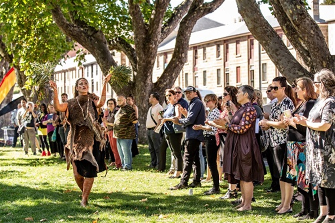 aboriginal walking tour hobart